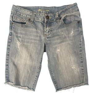 🛍️4/$20🛍️ Z. Co Premium women’s juniors jeans shorts Bermuda distressed sz 11
